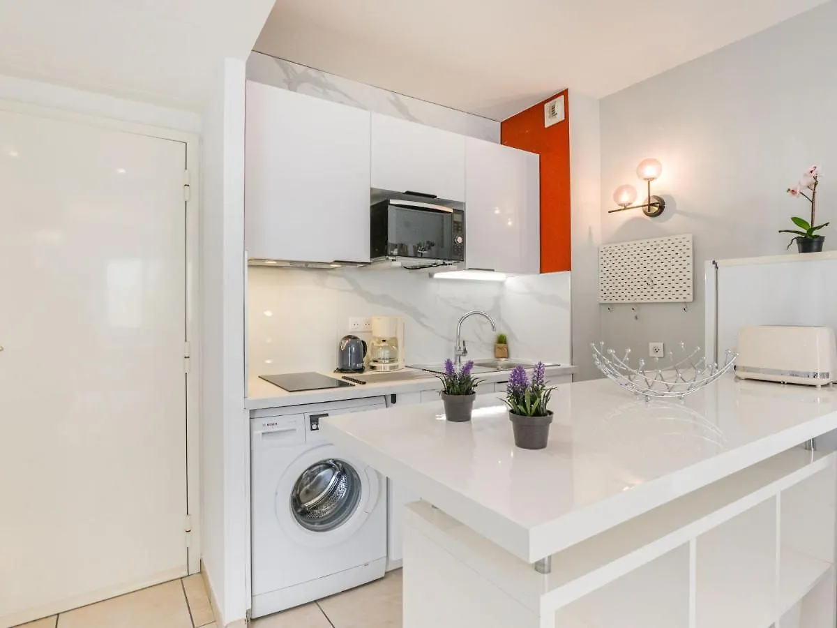 Apartment Dolce Vita By Interhome Saint-Laurent-du-Var Frankrijk